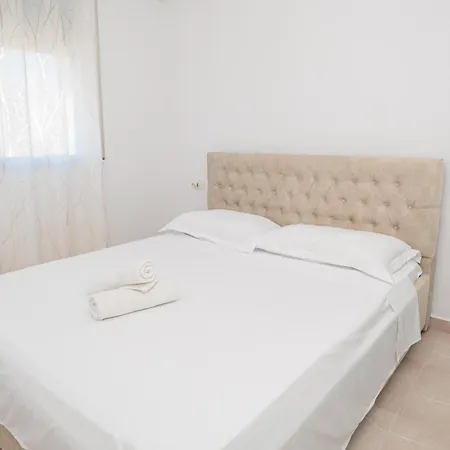 Cozy One Bedroom With Stunning Sea View In Lungomare Apartman *