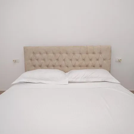 Cozy One Bedroom With Stunning Sea View In Lungomare * Vlora