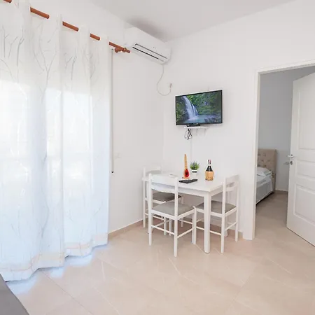 Cozy One Bedroom With Stunning Sea View In Lungomare Apartament Wlora